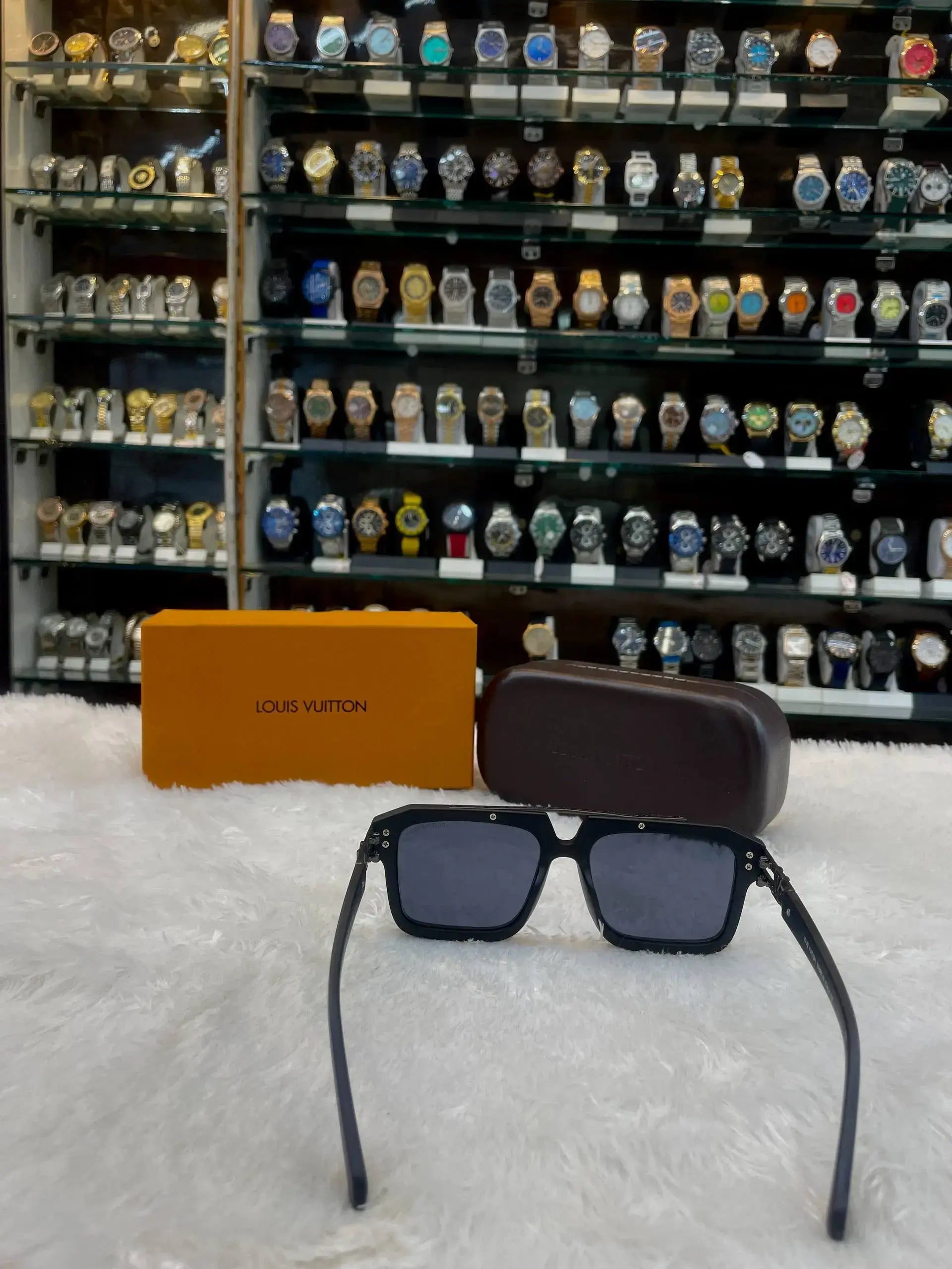 Louis vuitton (lv) now in master piece for mens