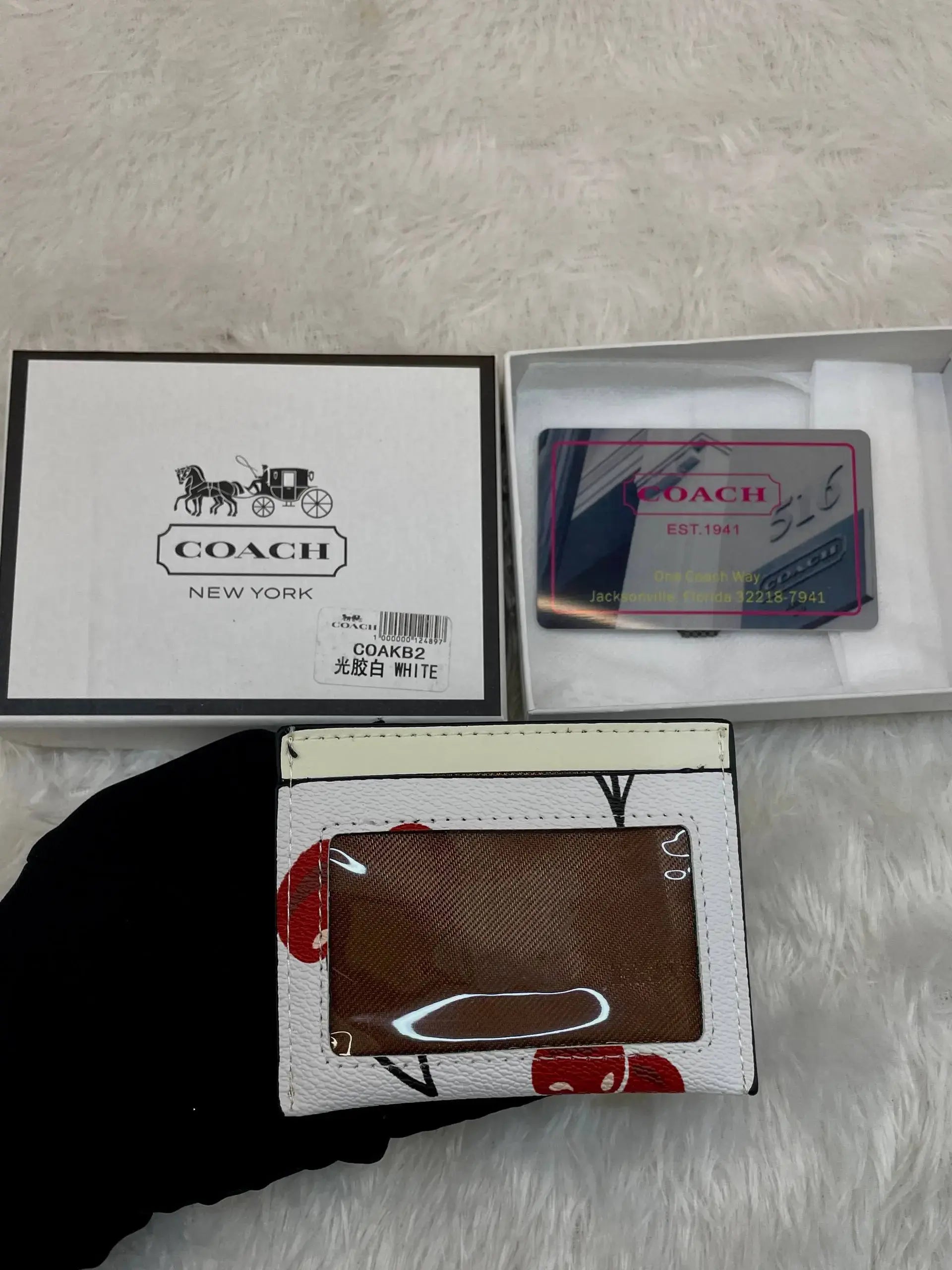 Coach card holder for girls in cherry