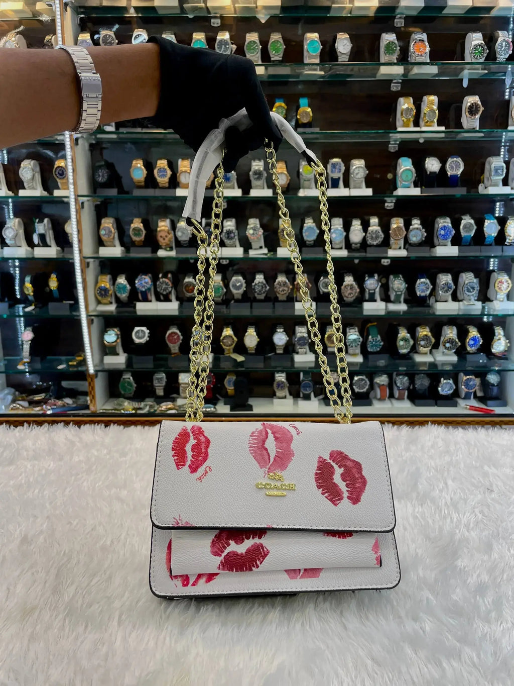 Coach klare crossbody kiss sling bag white body