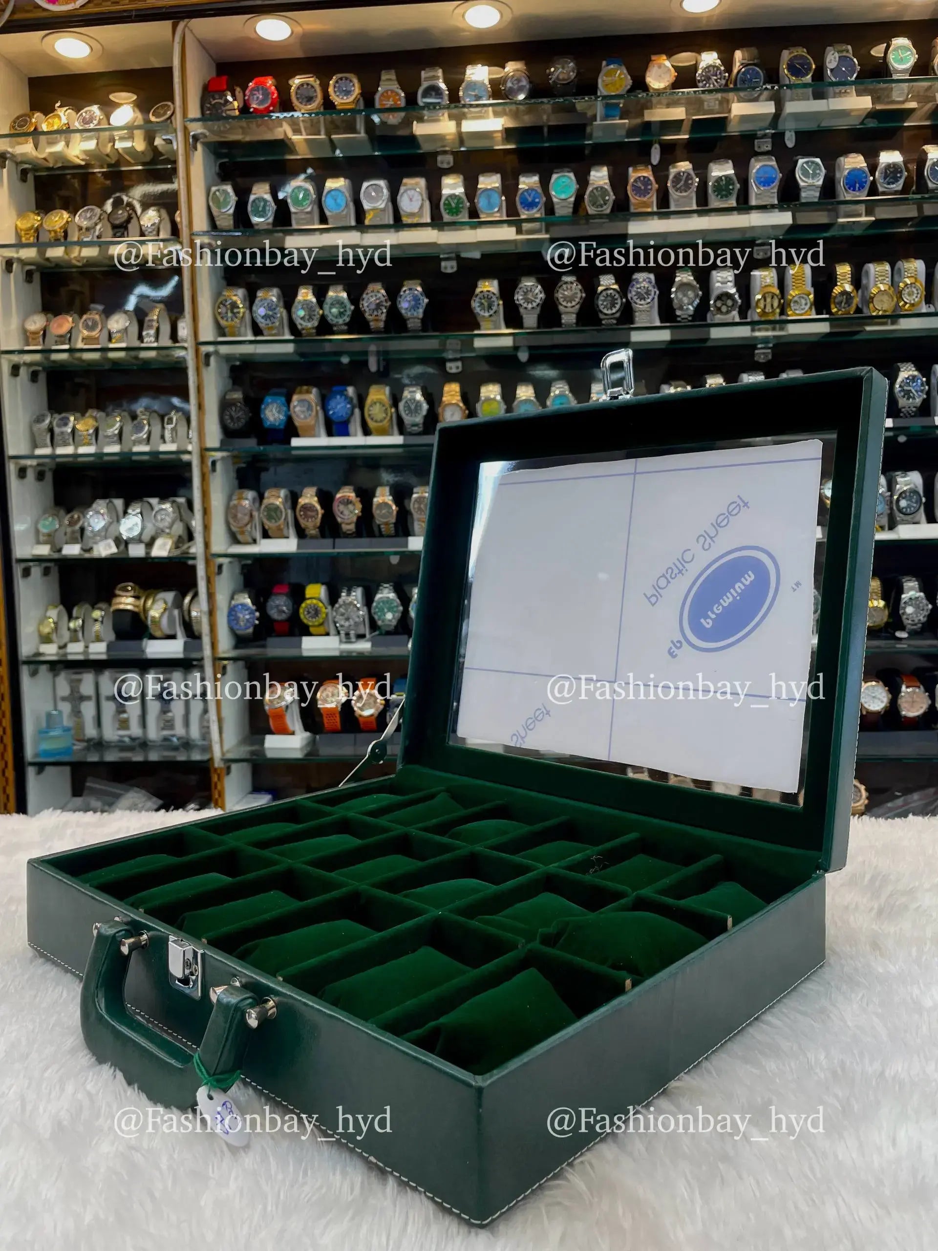 18pc watch organizer briefcase transparent in green leather