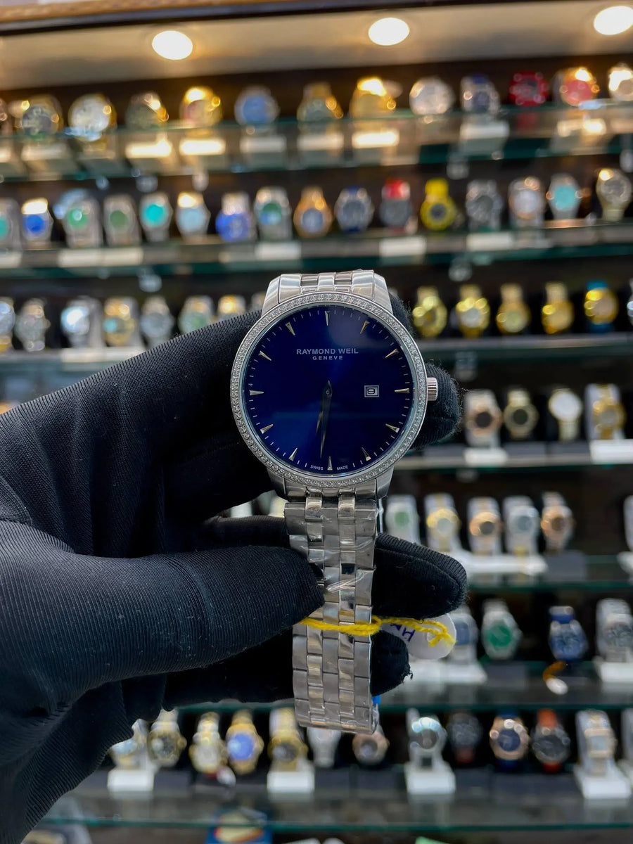 Raymond weil slim watch in master piece