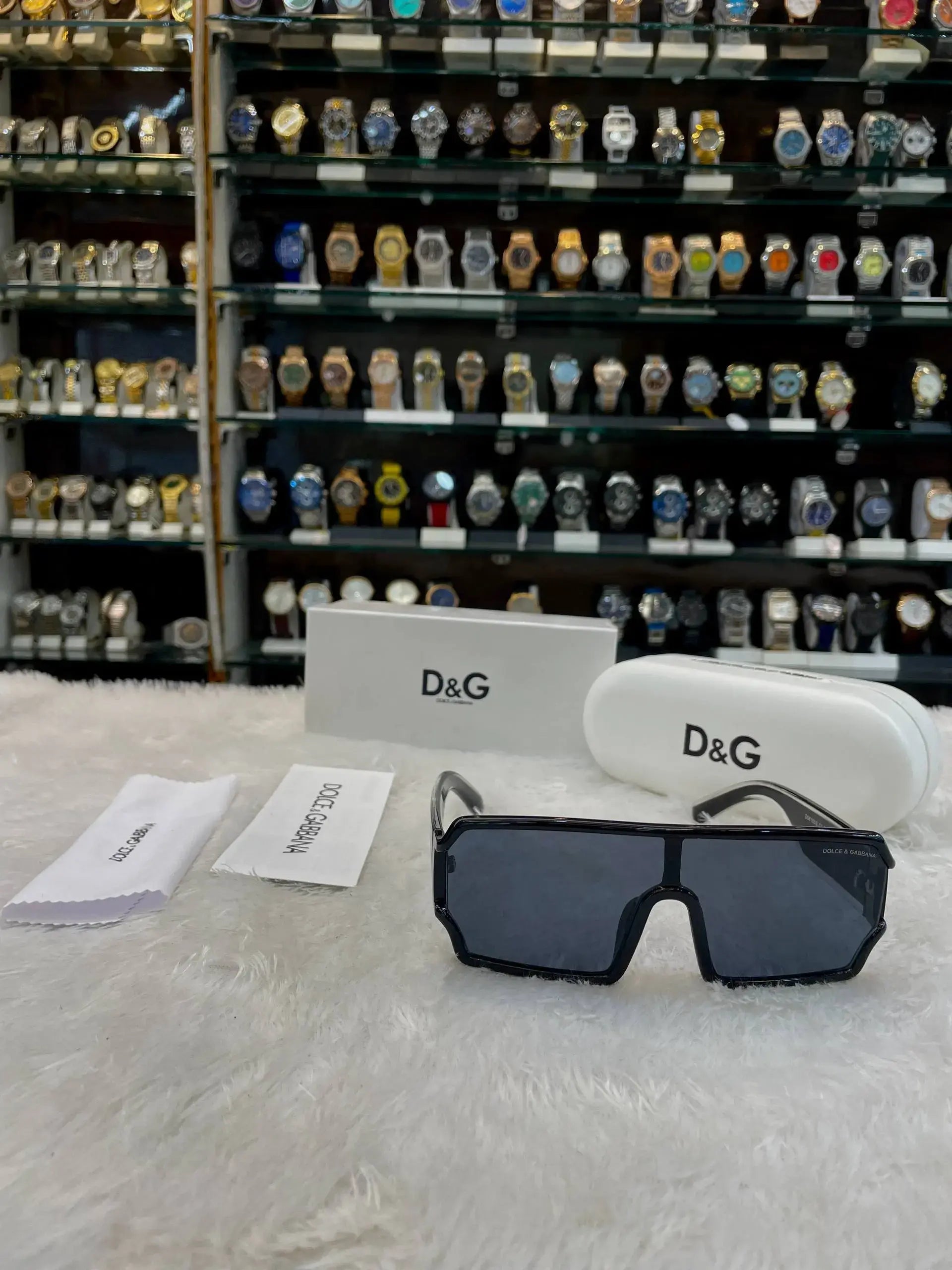 Dolce & Gabbana d&g now in master piece big frame