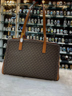 Michael Kors (mk) laila medium logo tote bag in master piece