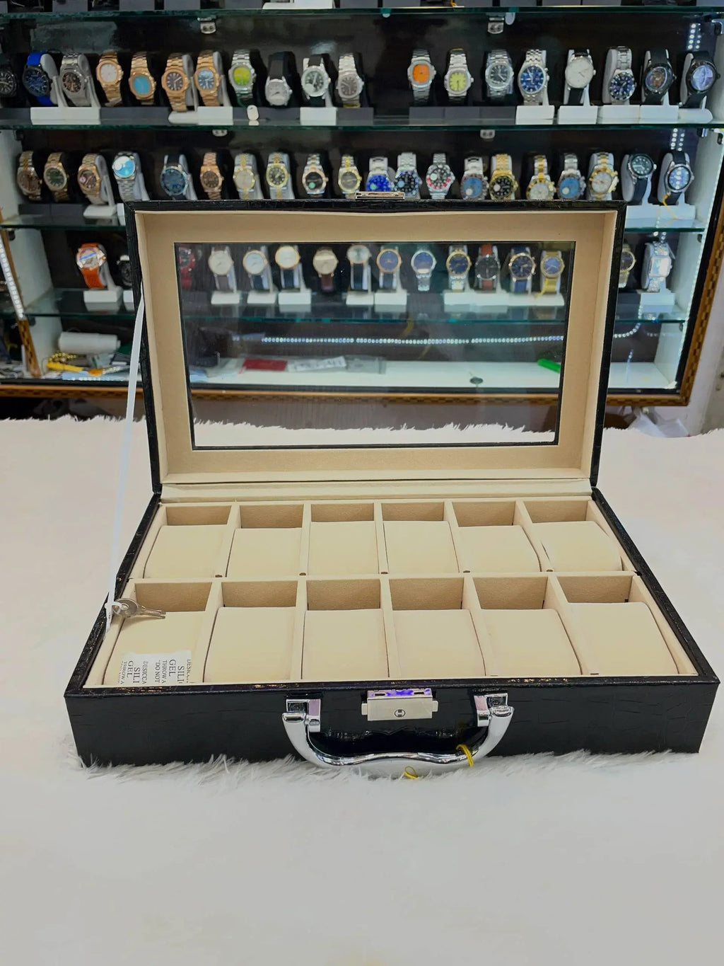 12pc briefcase watch organiser cobra body leather