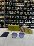 Burberry now in master piece for mens blue