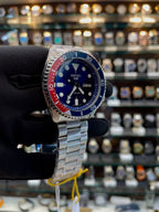 Seiko 5 Sports SRPD53K1 automatic watch in master piece