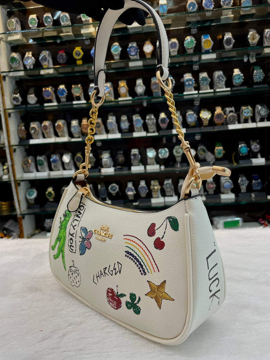 COACH TERI SHOULDER BAG WITH SKETCH PRINT 🐾 IN MASTER PIECE