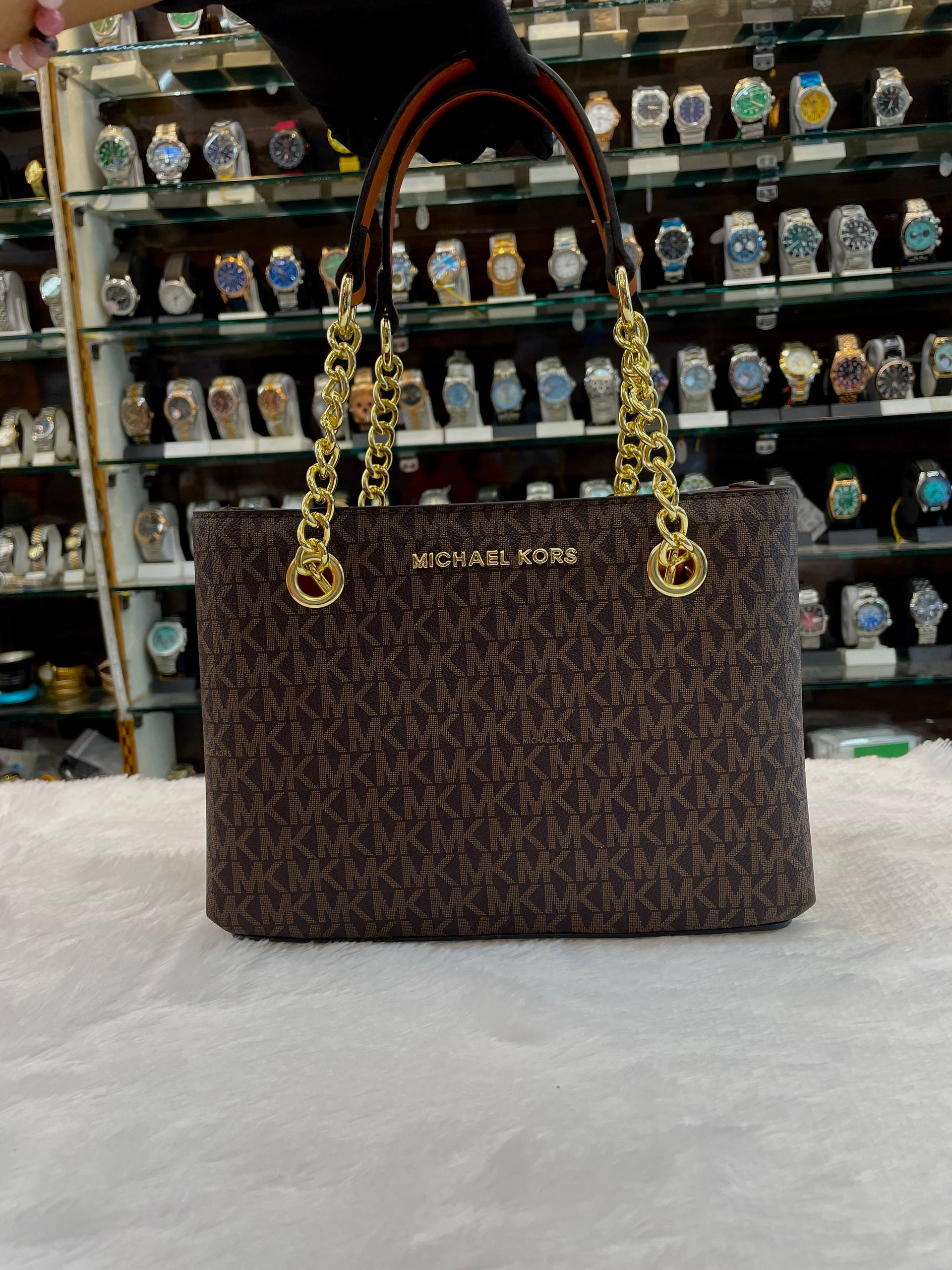 MICHAEL KORS MK TEAGAN SMALL SLING BAG 😁 FOR GIRLS BROWN