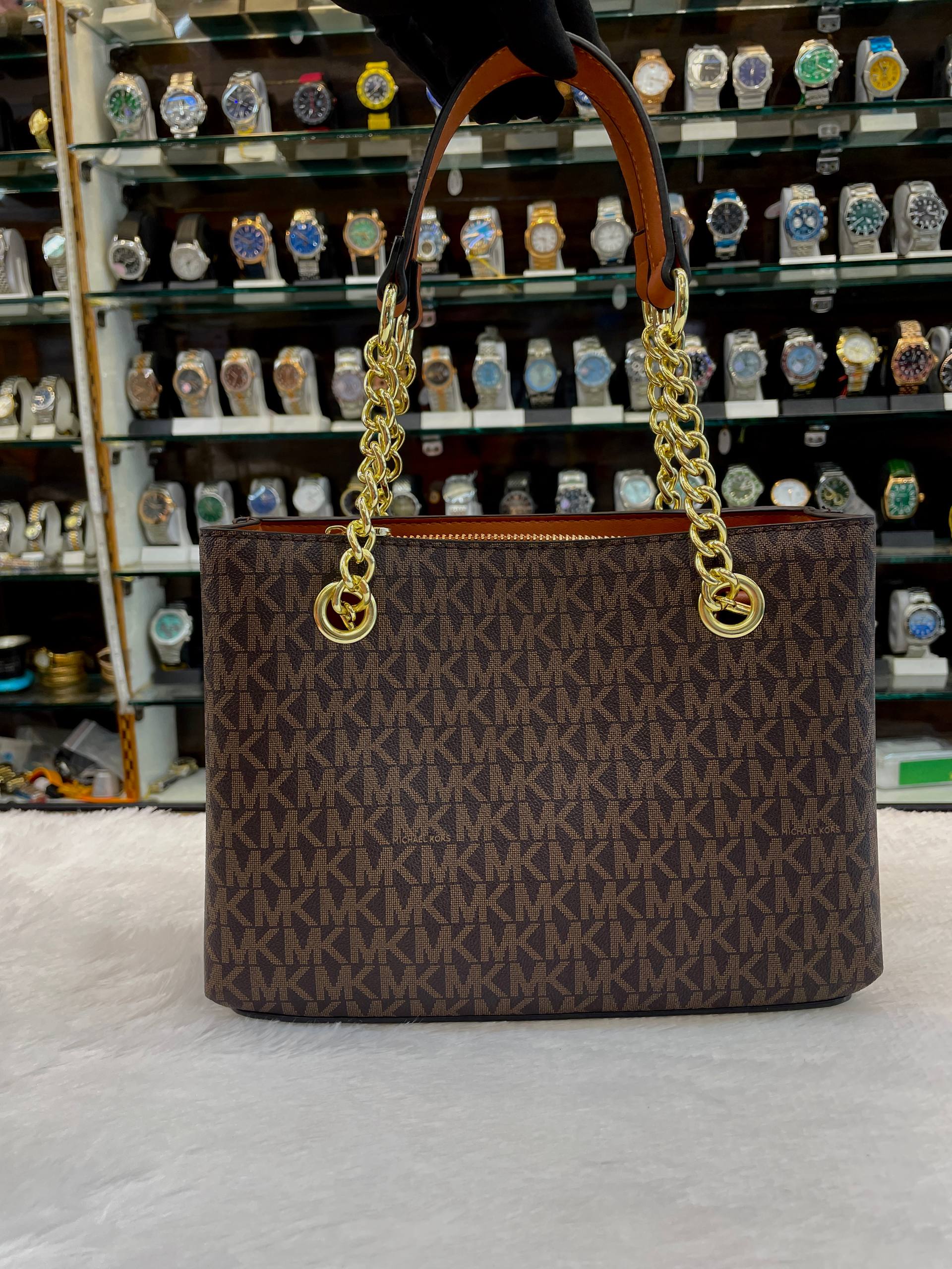 MICHAEL KORS MK TEAGAN SMALL SLING BAG 😁 FOR GIRLS BROWN