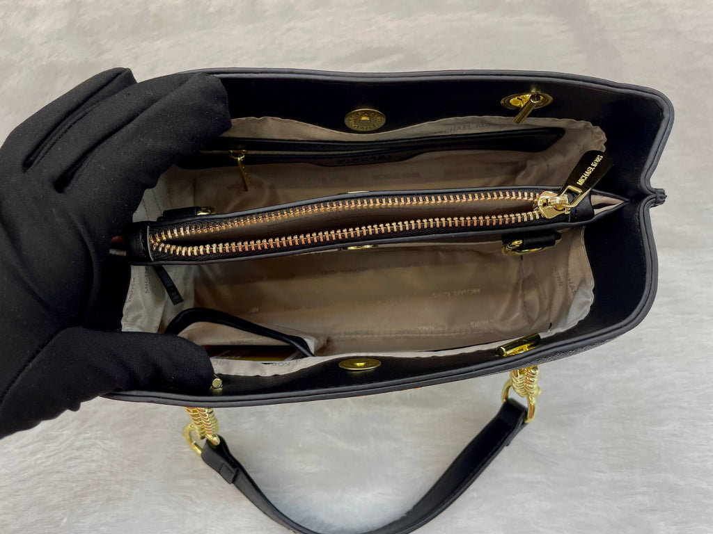 MICHAEL KORS MK TEAGAN SMALL SLING BAG 😁 FOR GIRLS BLACK
