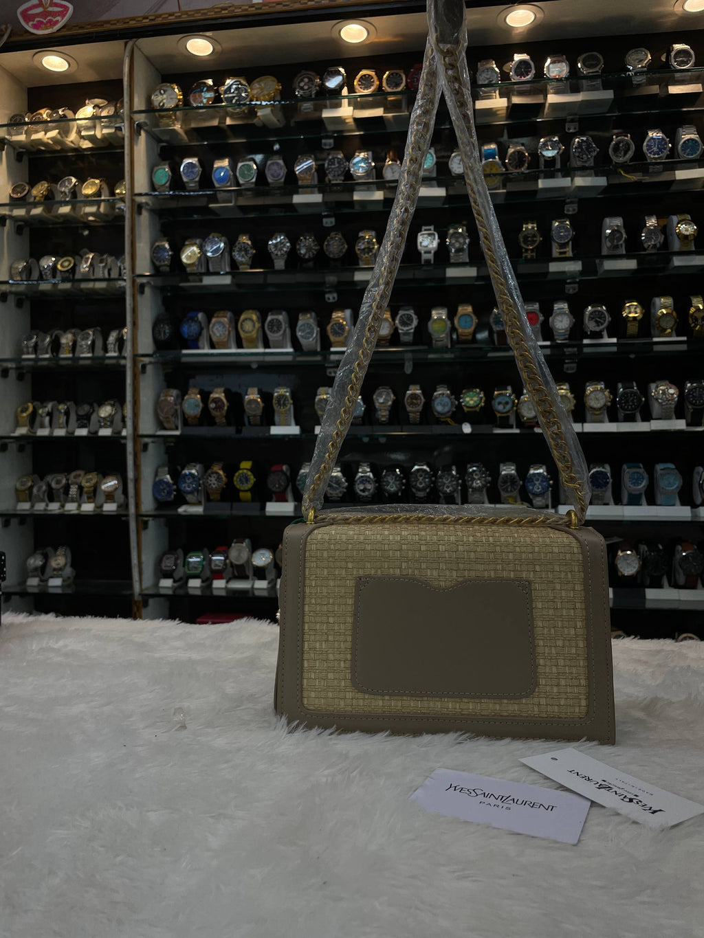 Ysl Saint Laurent Handbag in a Woven Raffia Model in Master Piece