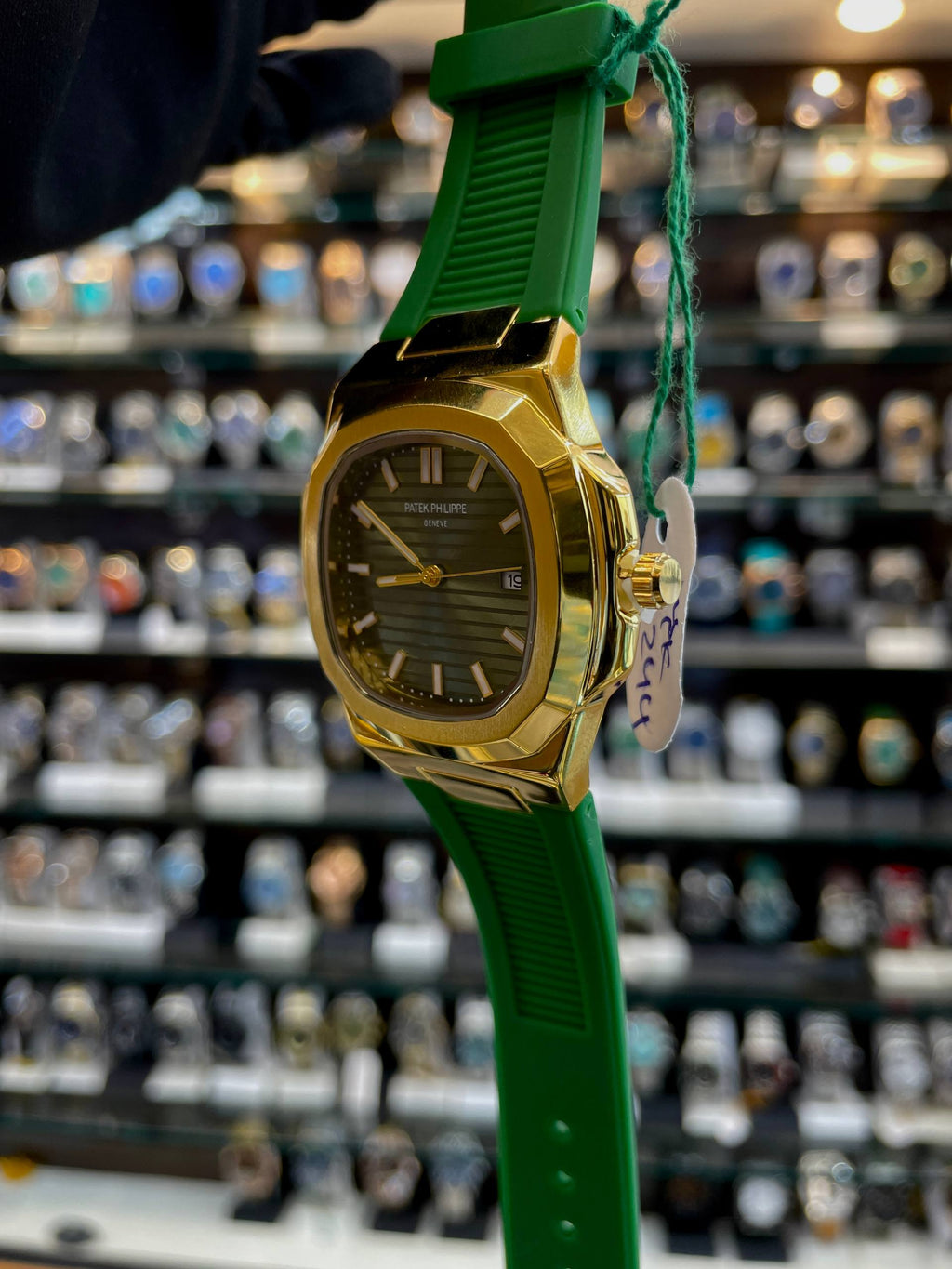 PATEK PHILIPPE NOW IN SLIM BODY FOR MENS GREEN