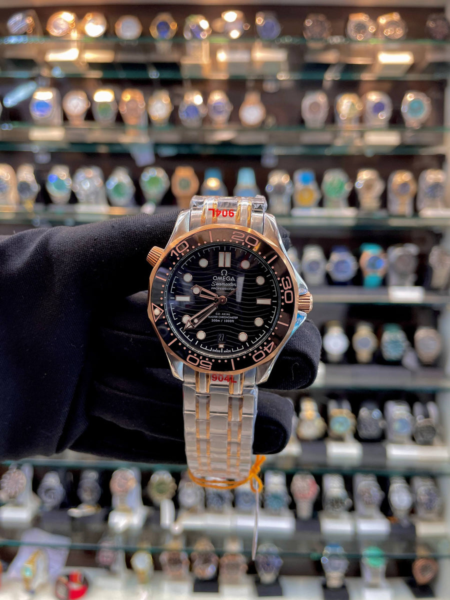OMEGA SEAMASTER DIVER 300M, 42 MM IN MASTER PIECE 🤩 DUAL TONE 🥇 BLACK