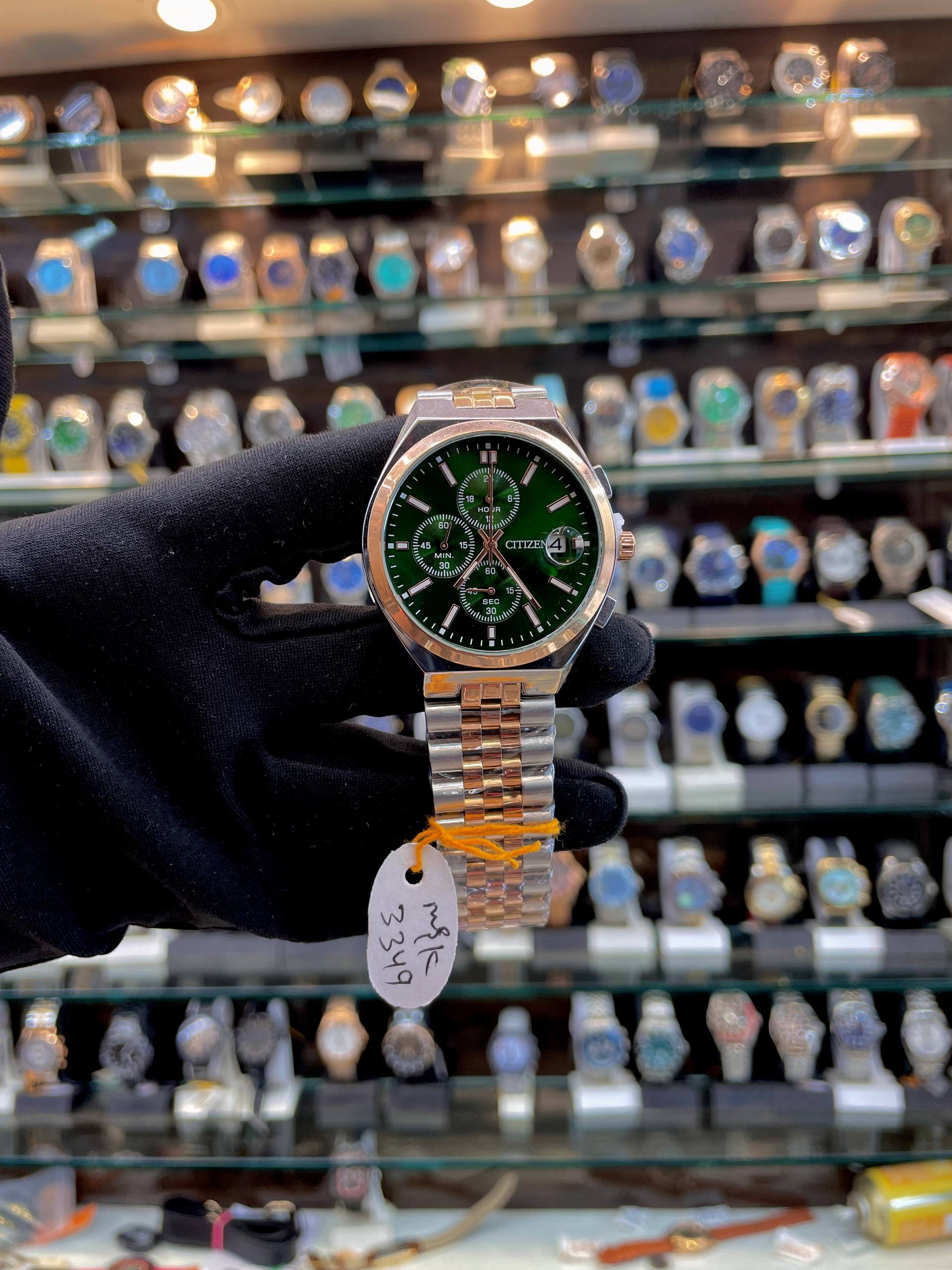 CITIZEN CHRONOGRAPH FOR MENS IN DUAL TONE GREEN 💚