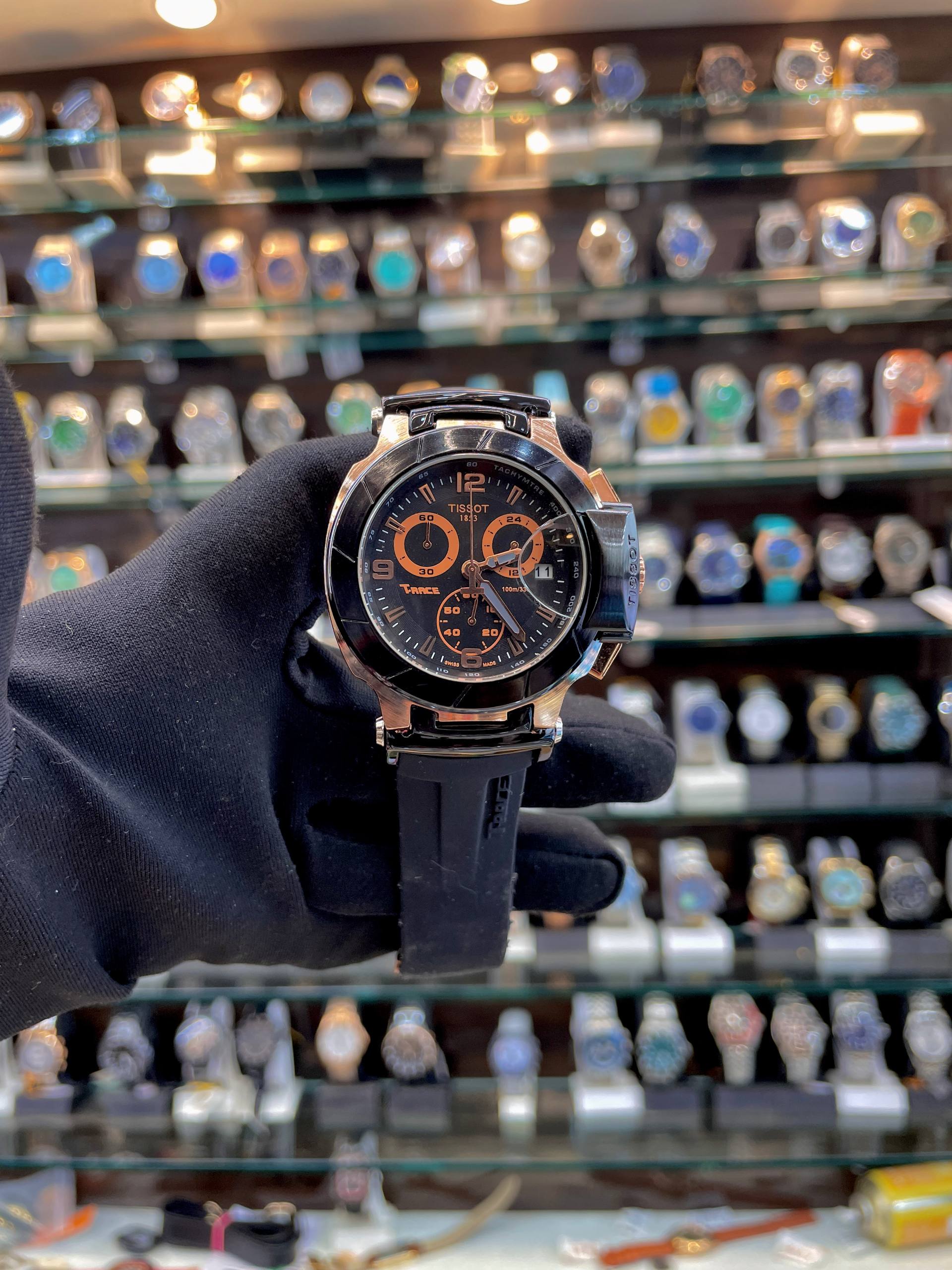 TISSOT T-RACE  IN UPDATED QUALITY 💯 FOR MENS BLACK 🖤