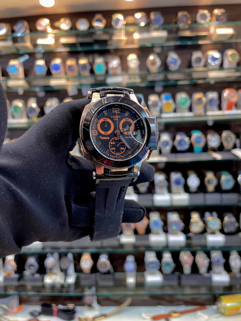 TISSOT T-RACE  IN UPDATED QUALITY 💯 FOR MENS BLACK 🖤