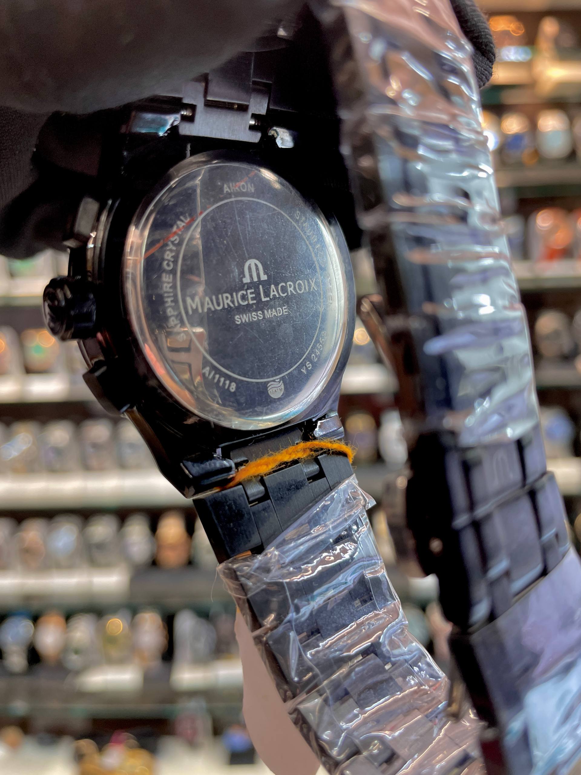 MAURICE LACORIX CHRONOGRAPH FOR MENS  FULL BLACK 🖤