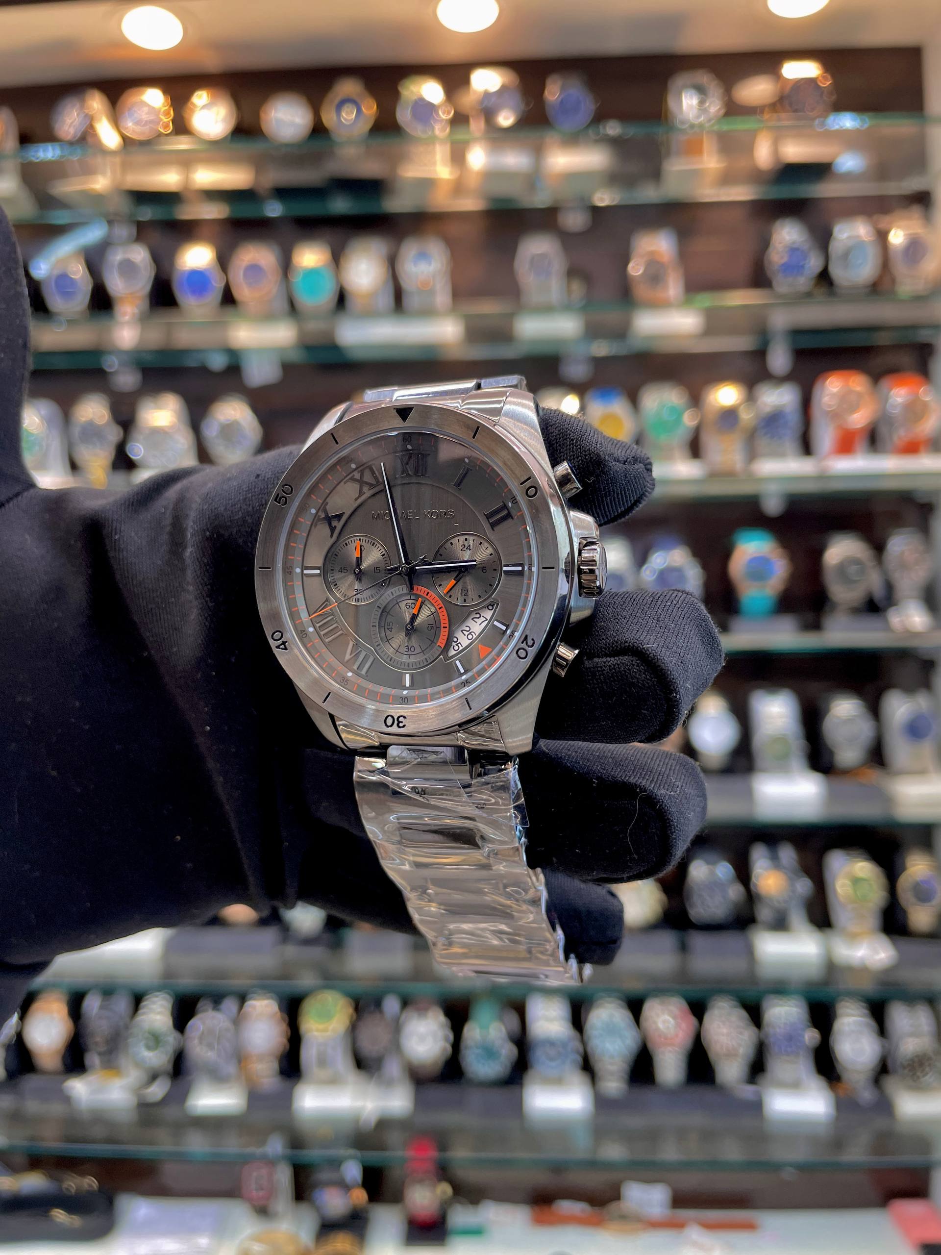 MICHAEL KORS BRECKEN CHRONOGRAPH GREY 🩶 IN MASTER PIECE 🤩
