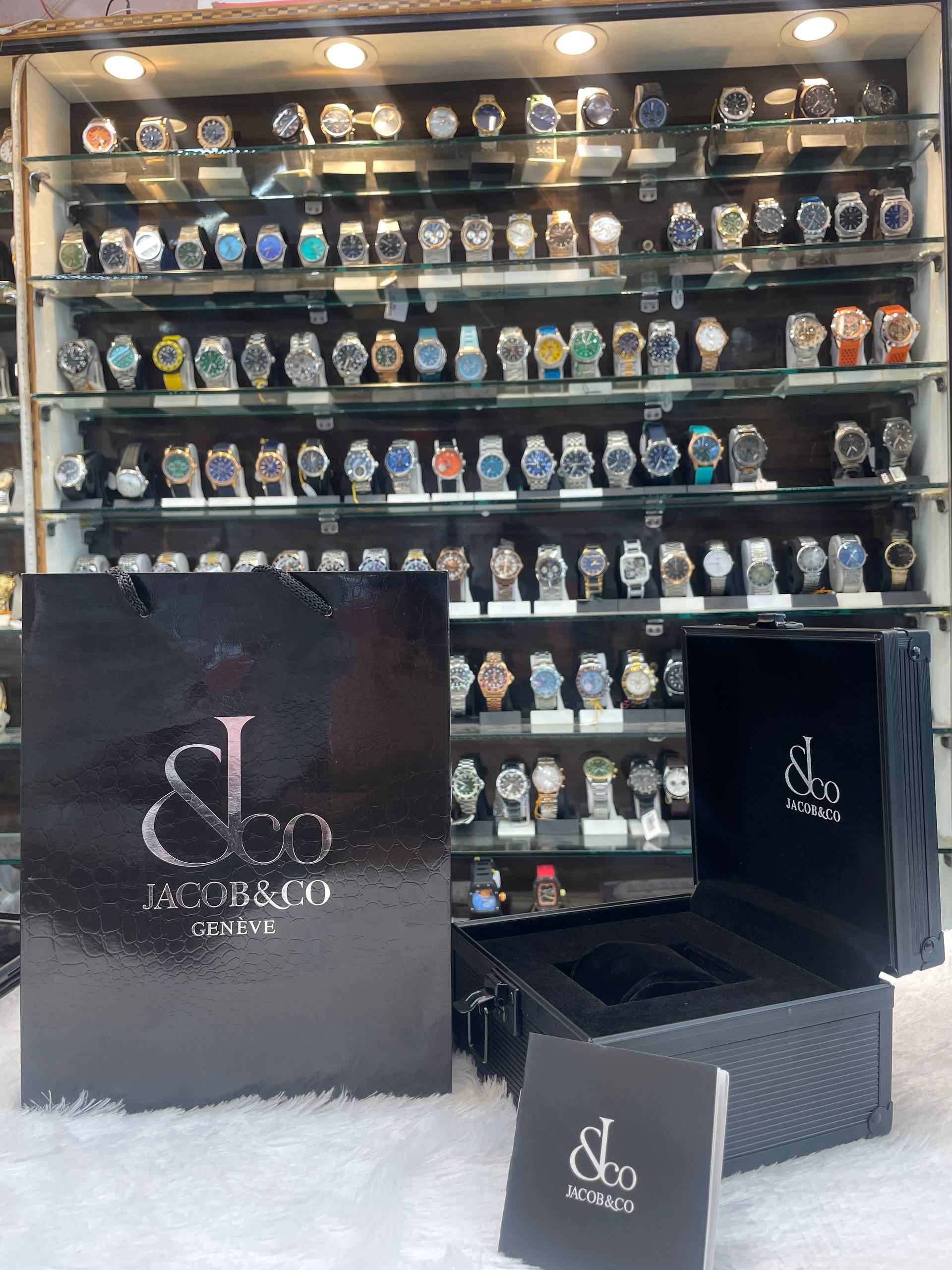 JACOB & CO METAL OG BOX ☑️