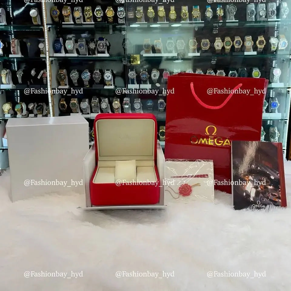 Omega og box
