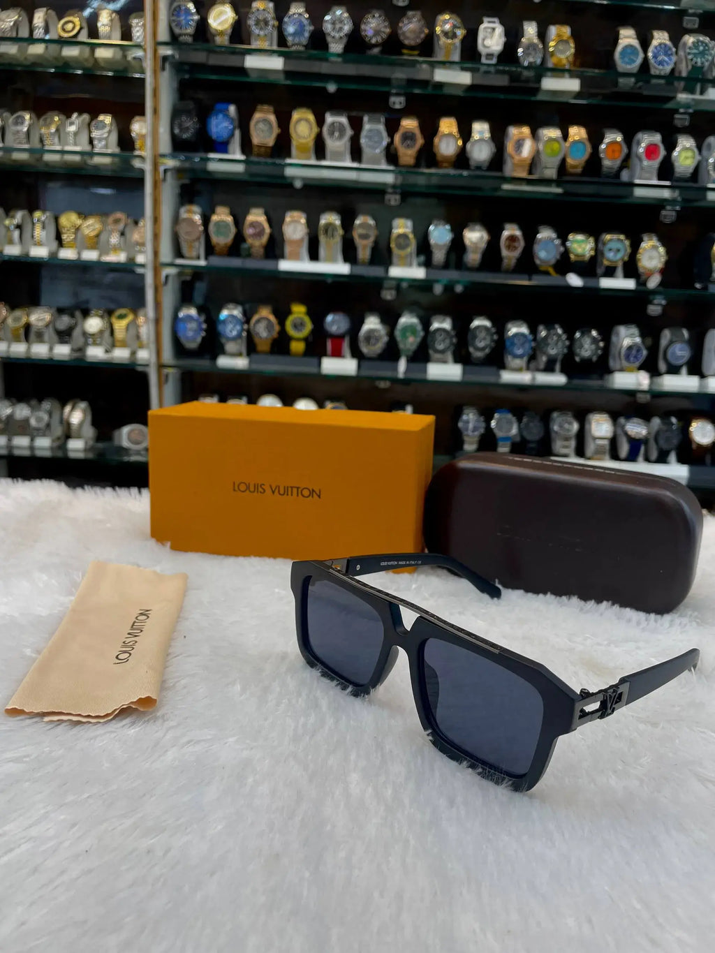 Louis vuitton (lv) now in master piece for mens