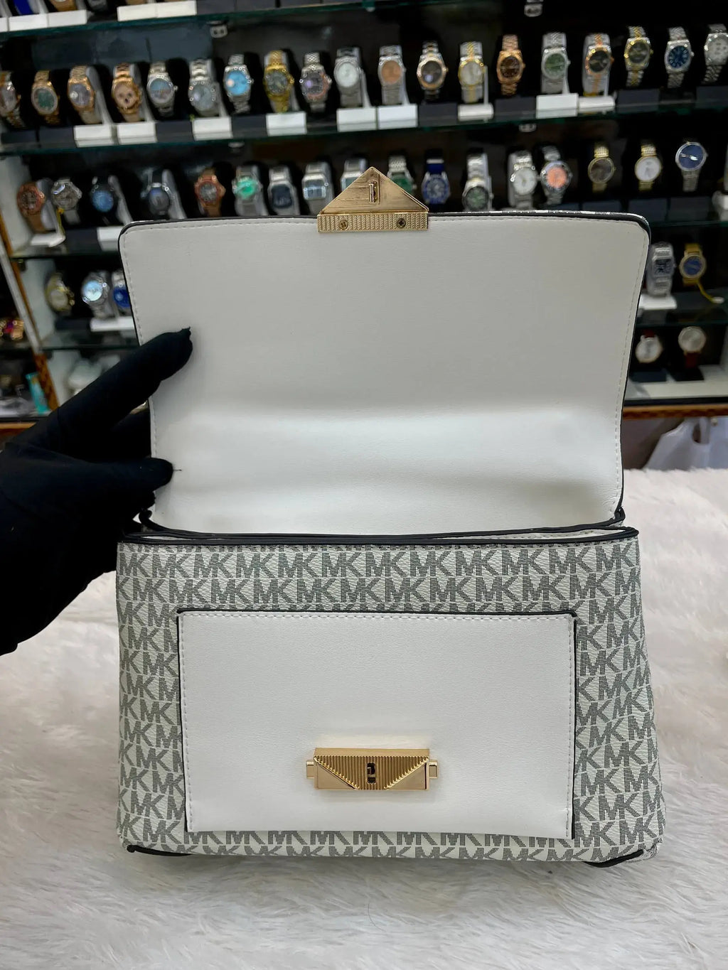 Michael Kors (MK) cece small logo shoulder bag