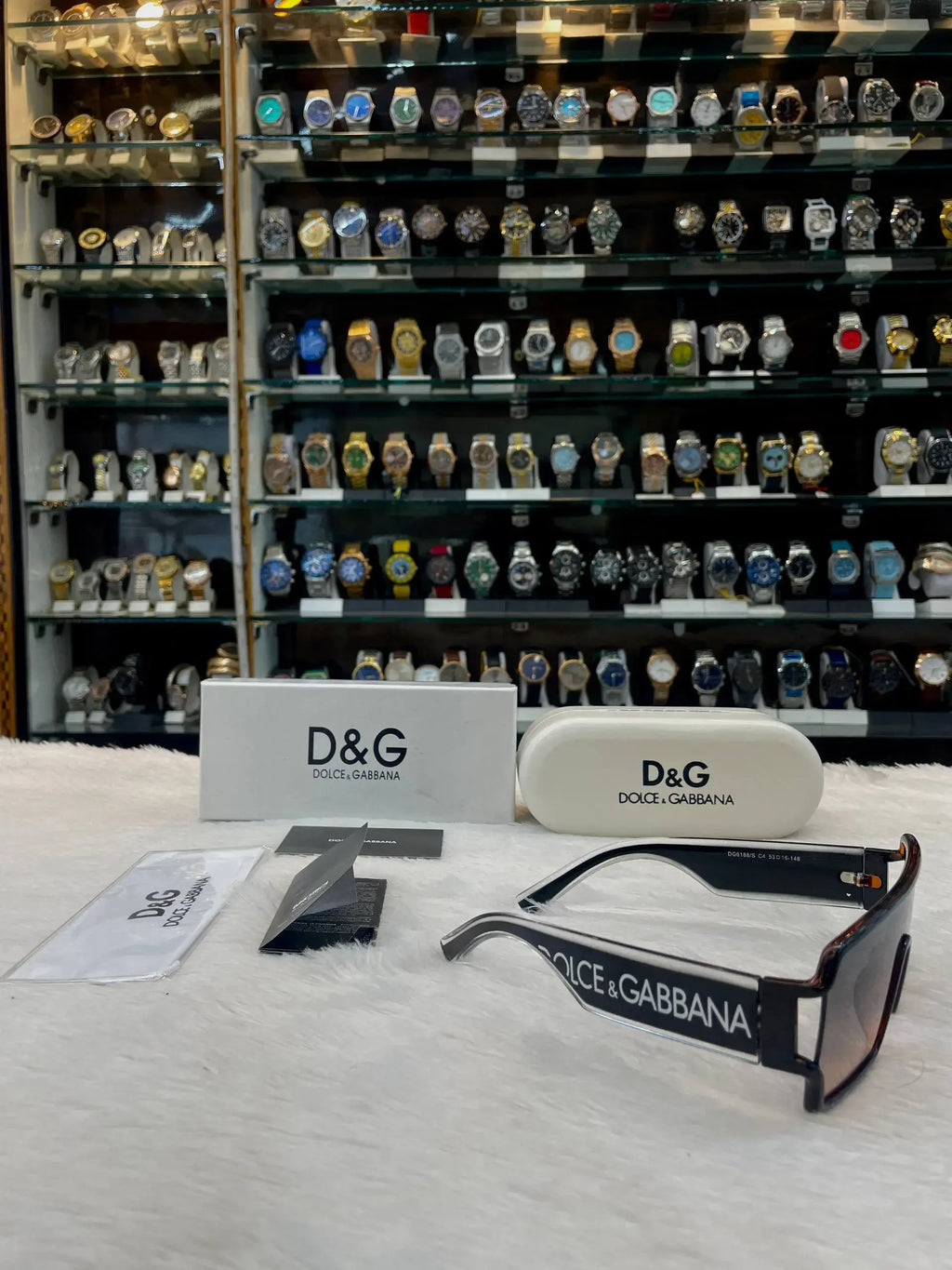 Dolce & Gabbana d&g now in master piece big frame brown