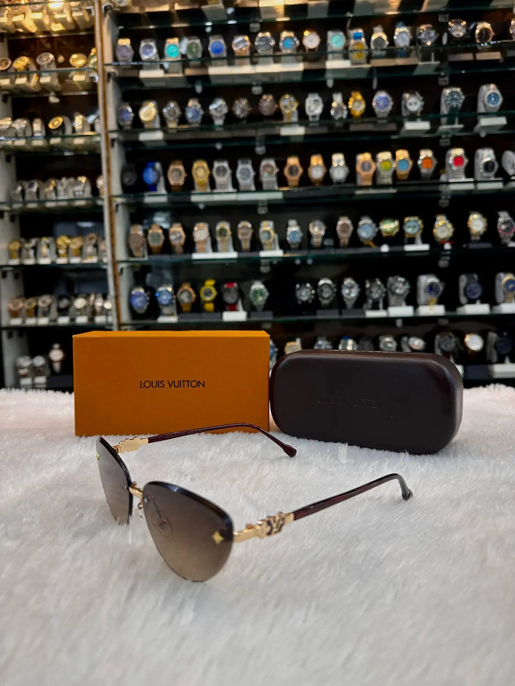 Louis vuitton (lv) in master piece for girls brown