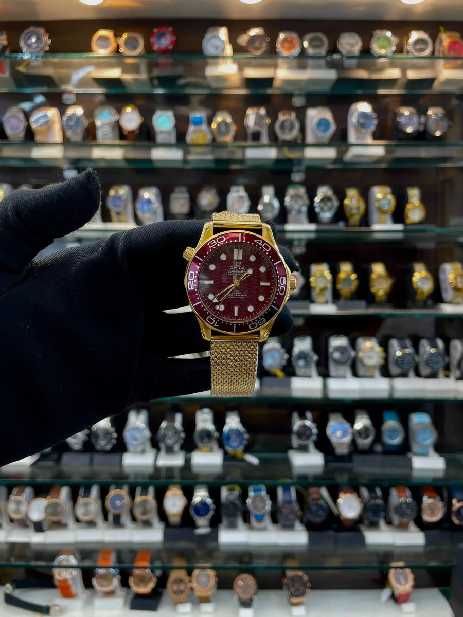 Omega seamaster jamesbond in master piece gold