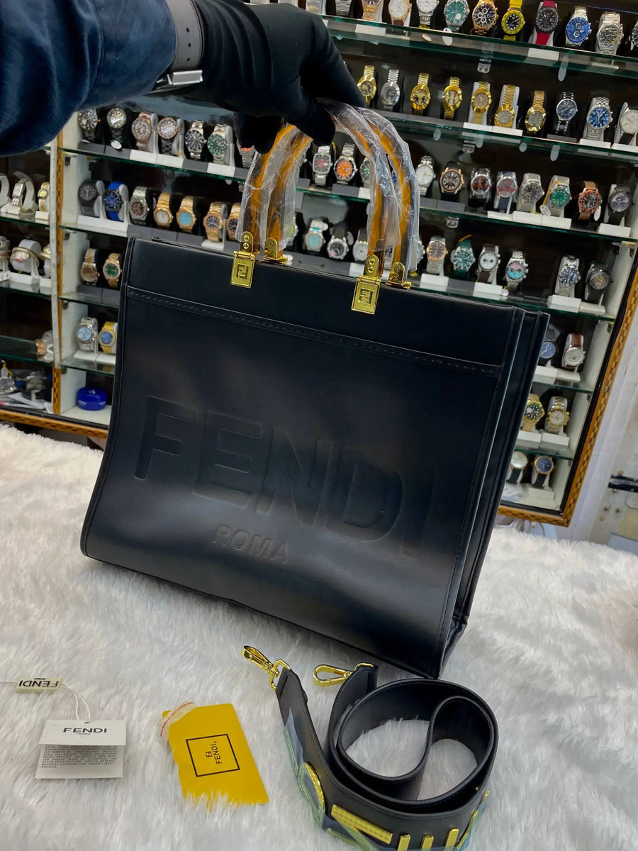 Fendi sunshine medium black leather bag in master piece for girls