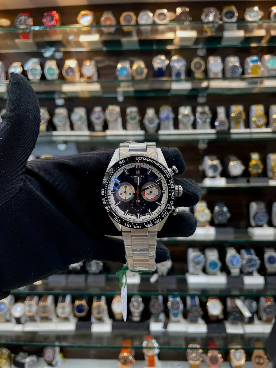 Tag heuer carrera tachymeter chrono now in master piece