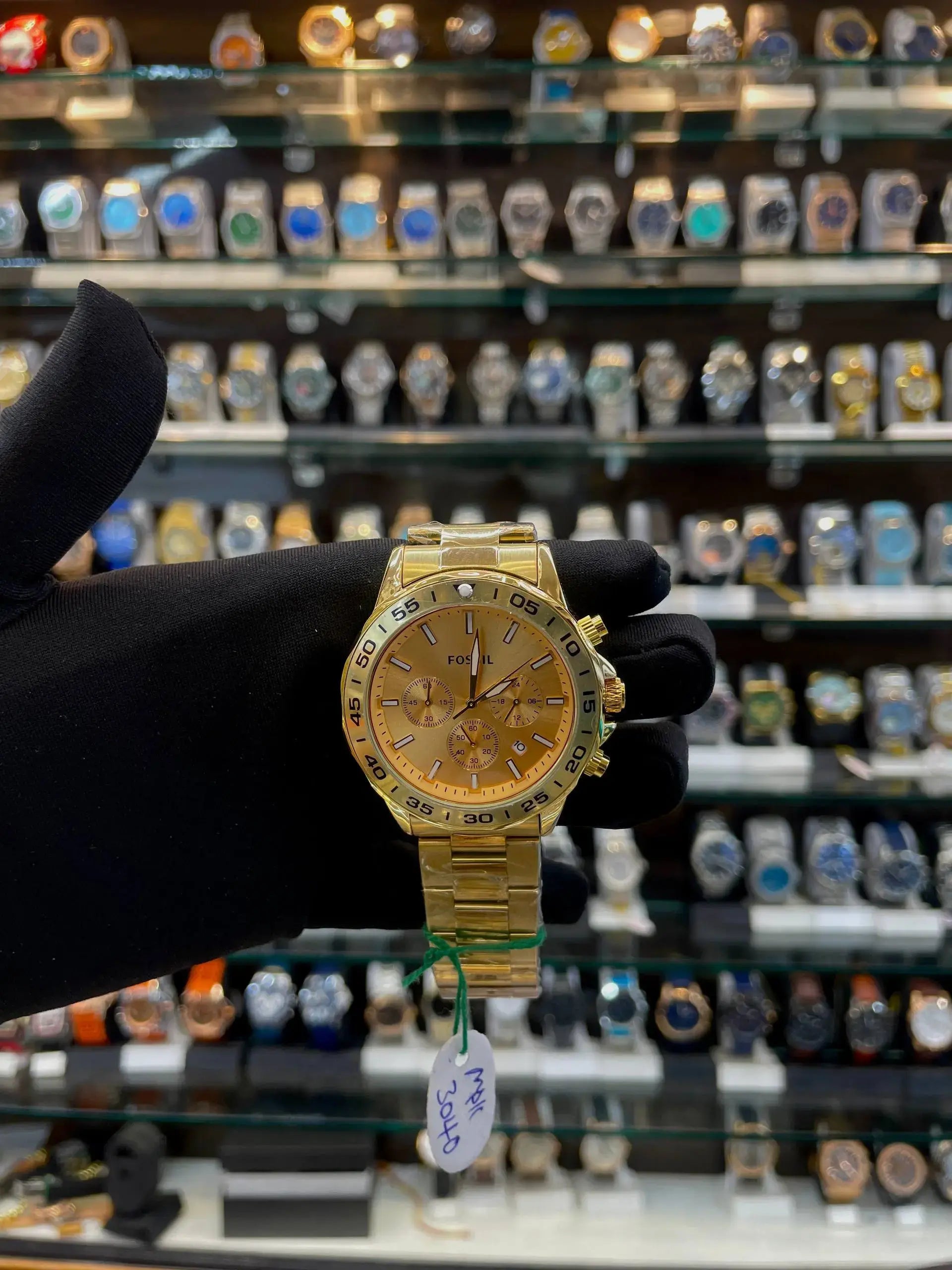Fossil now in casual wear for mens full gold