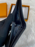 Louis vuitton (lv) premium wallet Black body