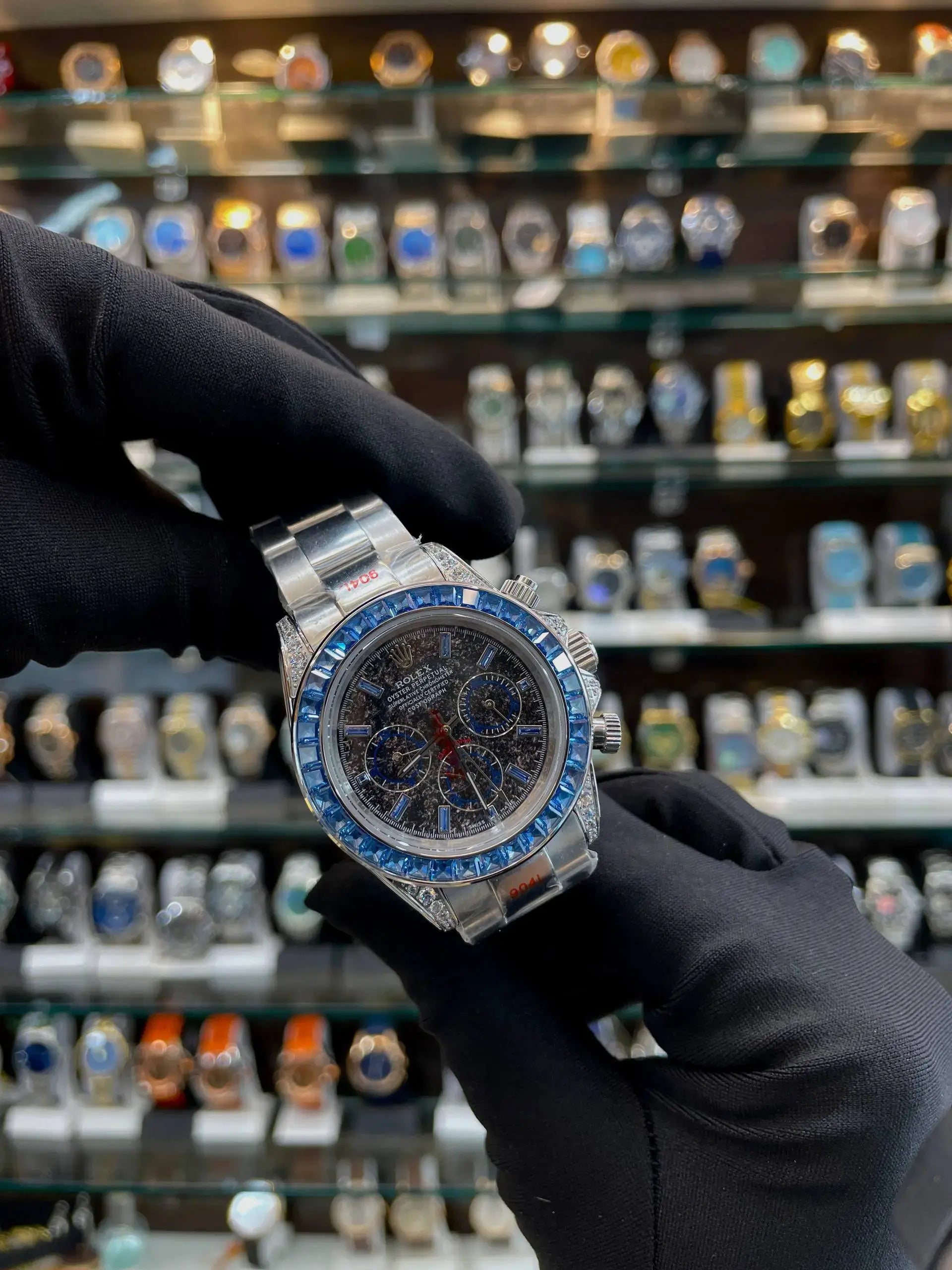 Rolex daytona ruby-setbezel silver sheen obsidian dial in master piece for mens