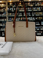 Michael Kors (mk) laila medium logo tote bag in master piece cream body