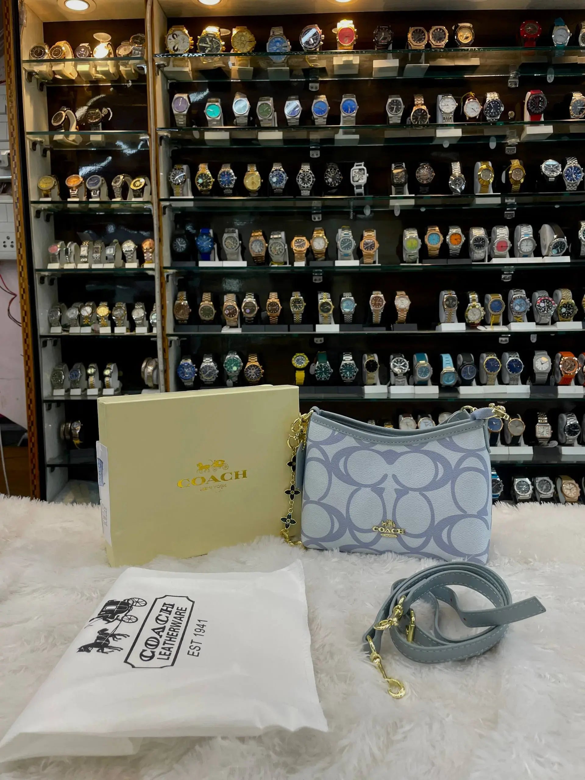 Coach laurel small shoulder bag for girls