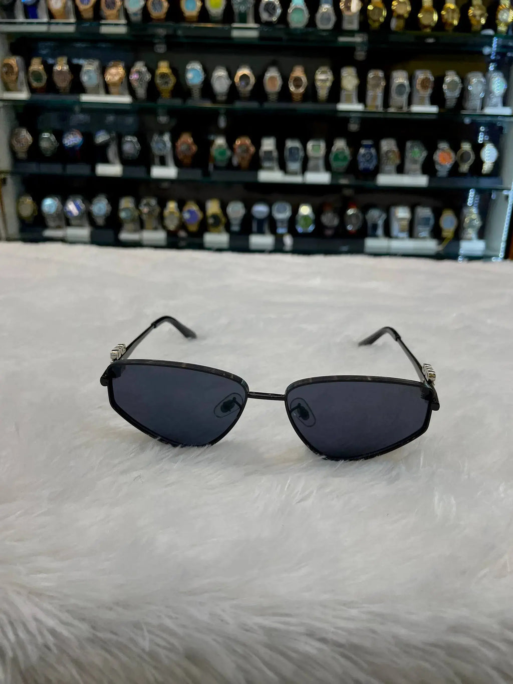 Loewe full black master piece for girls
