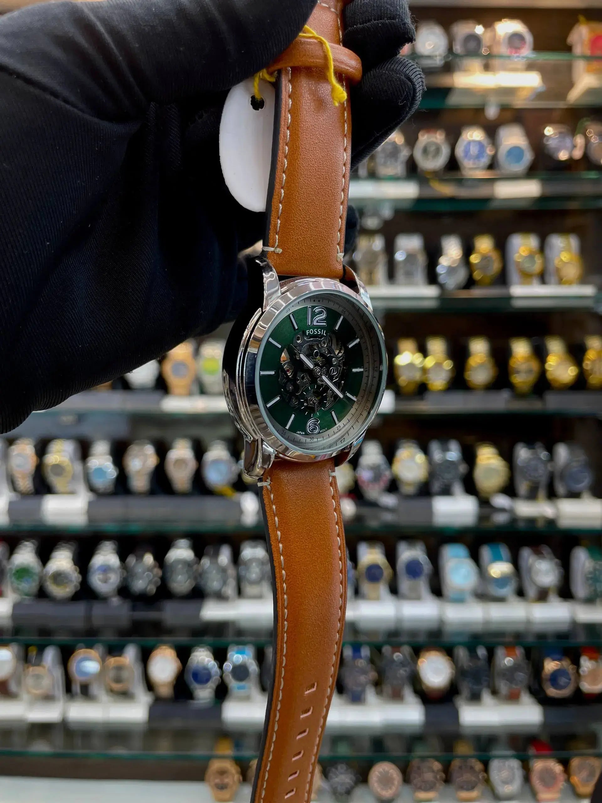 Fossil  automatic chrono working for mens in leather