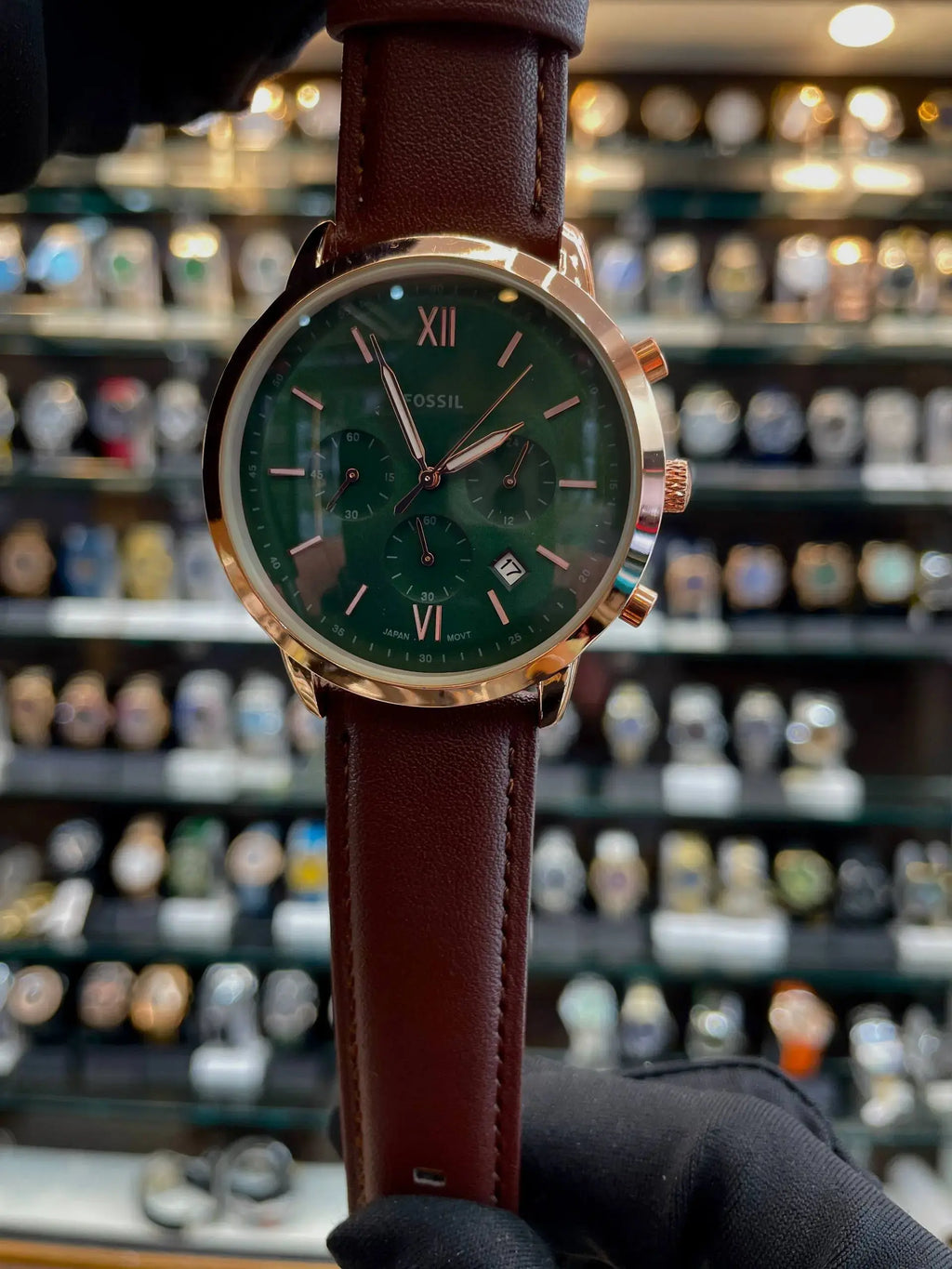 Fossil now in chrono for mens green dial