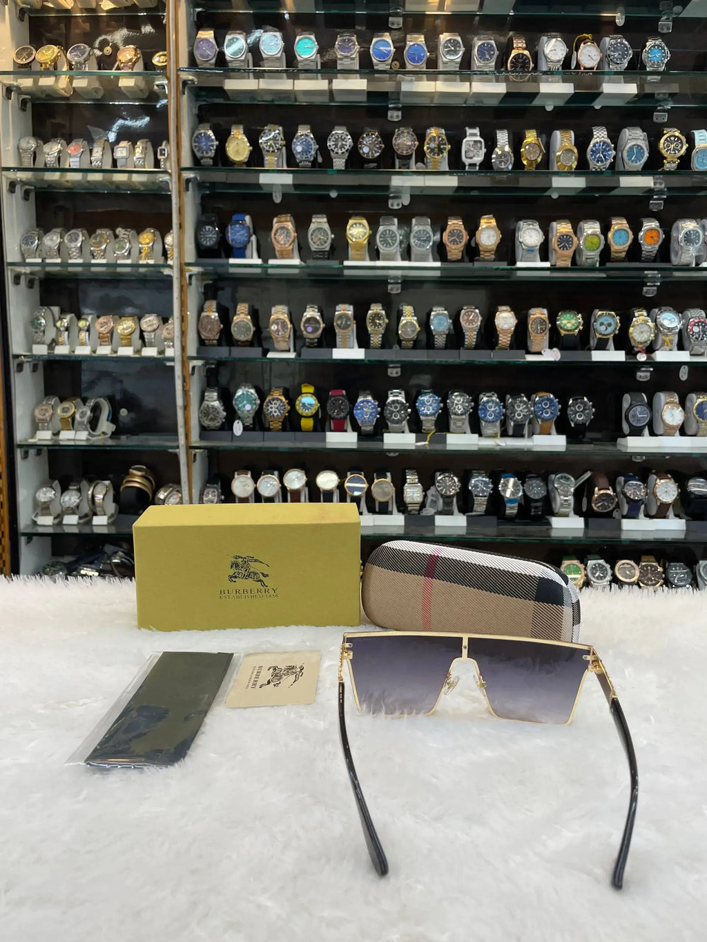 Burberry mens party wear glasses