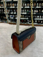 Gucci padlock gg supreme shoulder bag -beige for girls master piece