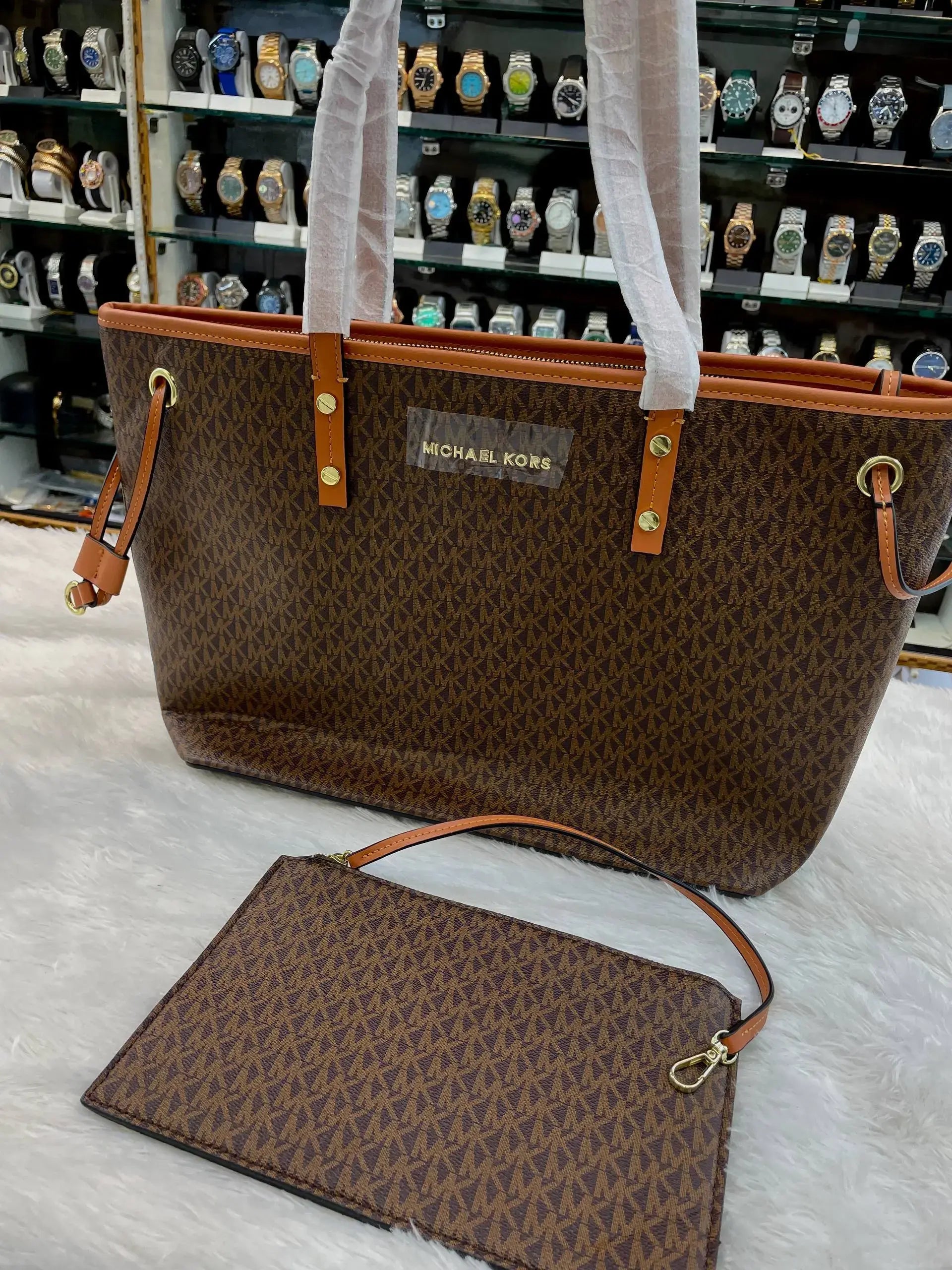 Michael Kors tote bag with pouch