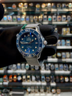 Omega seamaster divers 300m james bond edition dual strap in master piece