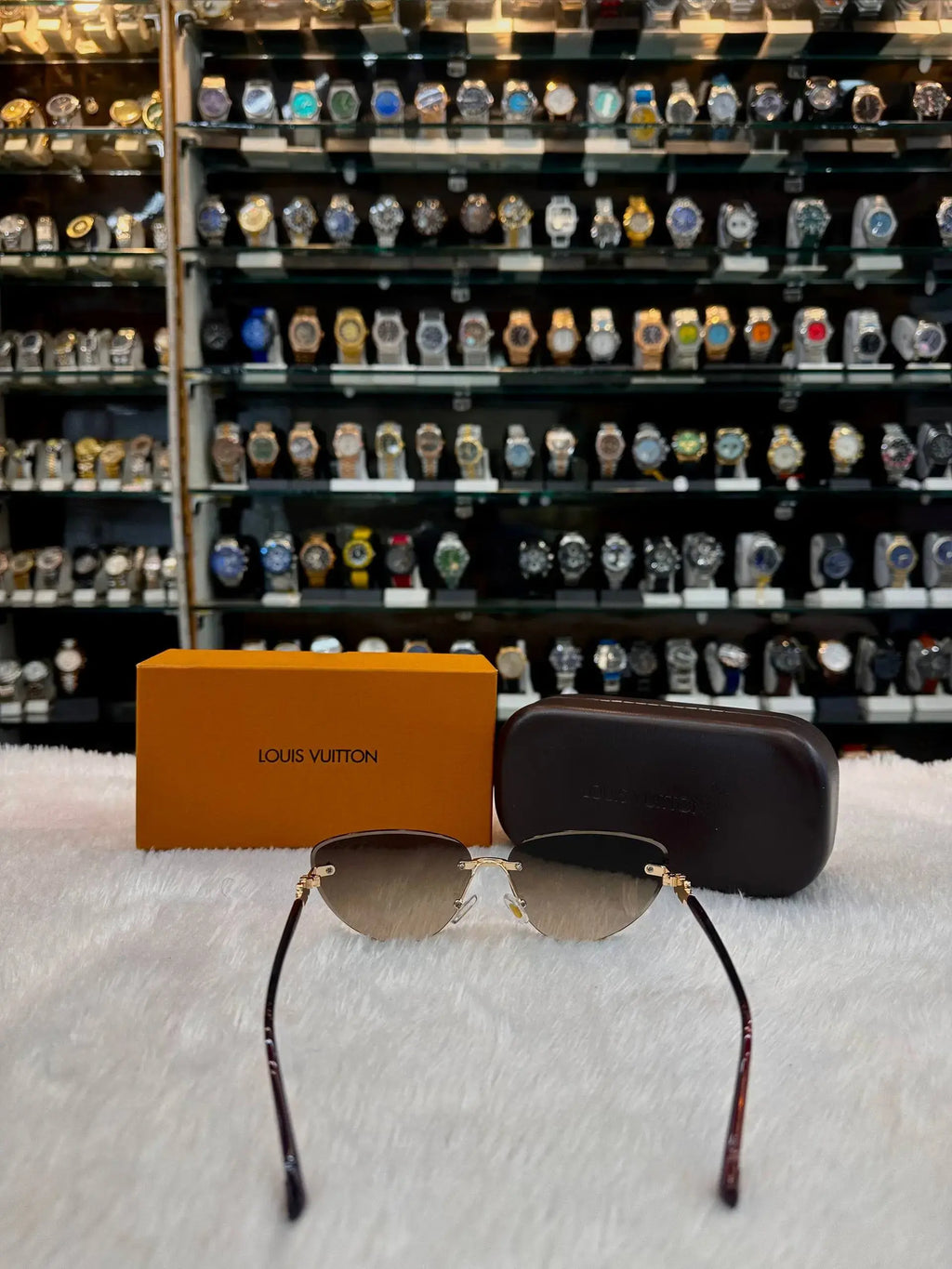 Louis vuitton (lv) in master piece for girls brown