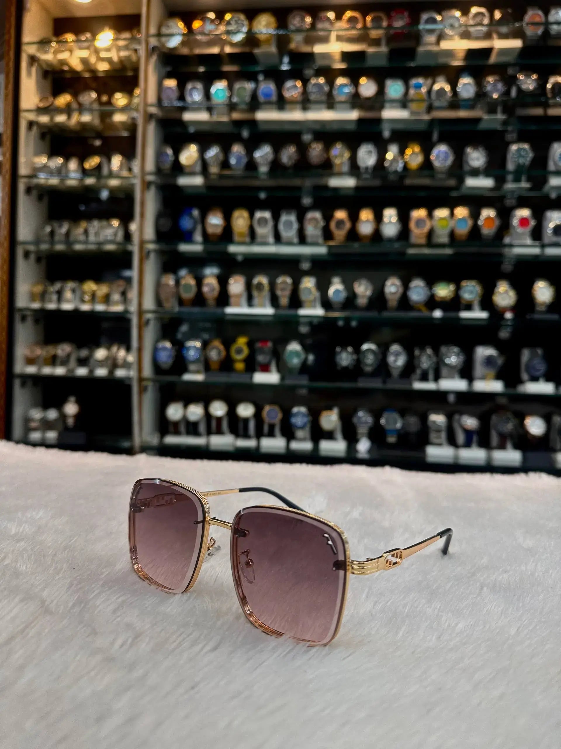 Fendi frame for girls in master piece