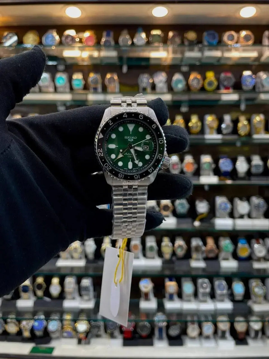 Seiko ssk035k1 5 sports  skx gmt automatic watch in master piece