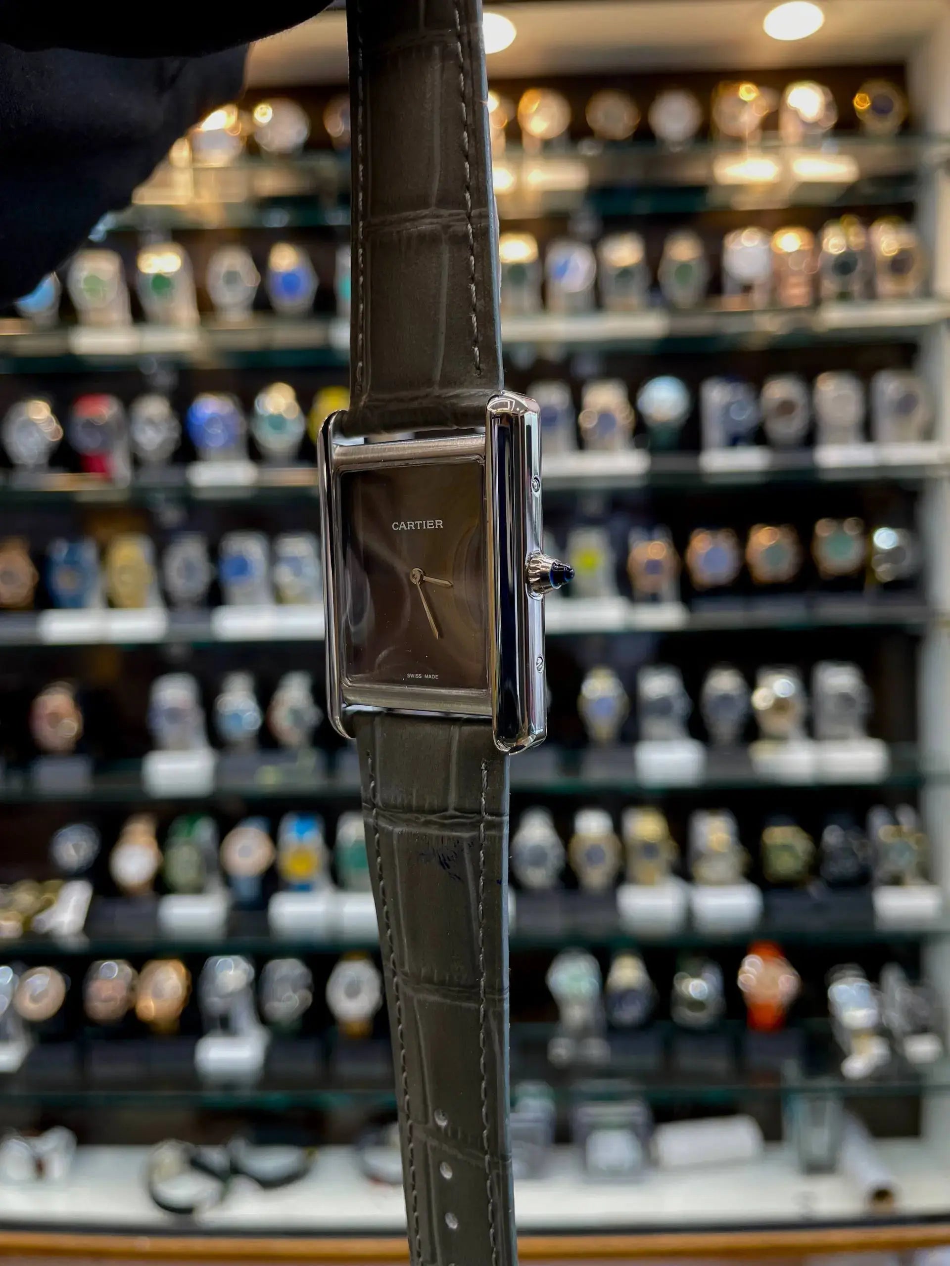 Cartier tank must grey now in master piece
