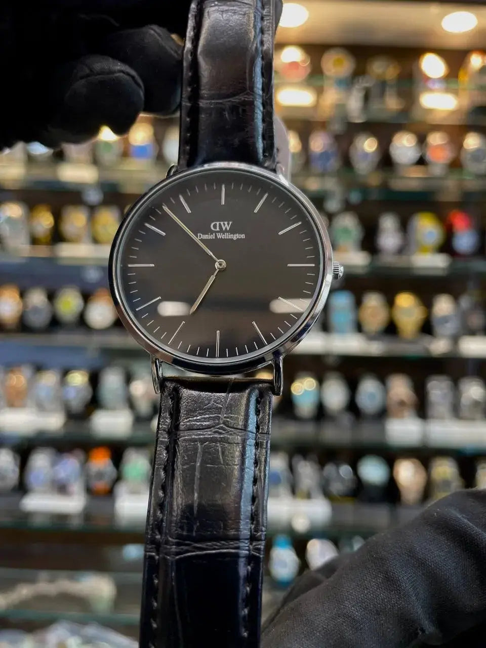 Daniel Wellington dw slim in leather for mens