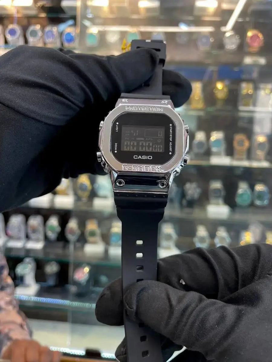 Gshock Casio touch solar screen silver body