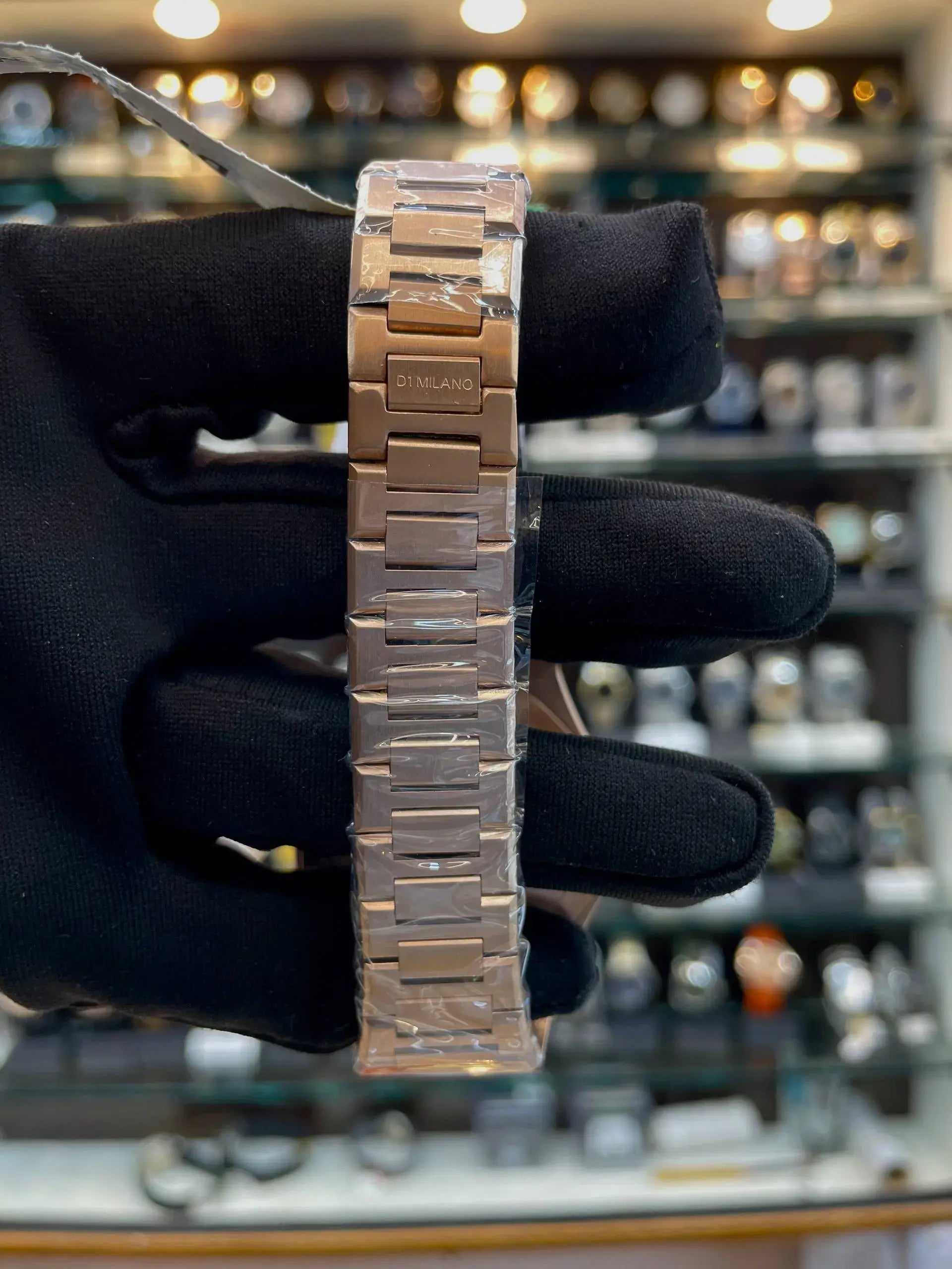 Di Milano ultra thin rose gold toned in master piece for mens